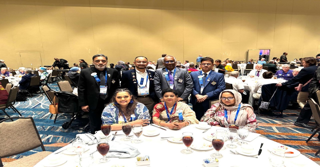 আন্তর্জাতিক লায়ন্স কনভেনশনে উজ্জ্বল বাংলাদেশি মুখ নিউ ইয়র্কের ডিস্ট্রিক্ট ২০ আর২ এর গভর্নর আসেফ বারী