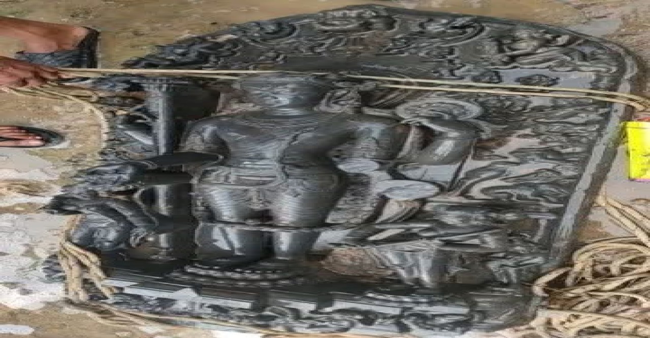 বগুড়ায় র‌্যাব-১২ এর অভিযানে প্রায় ২০০ কোটি টাকার কষ্টিপাথর উদ্ধার, আটক- ২