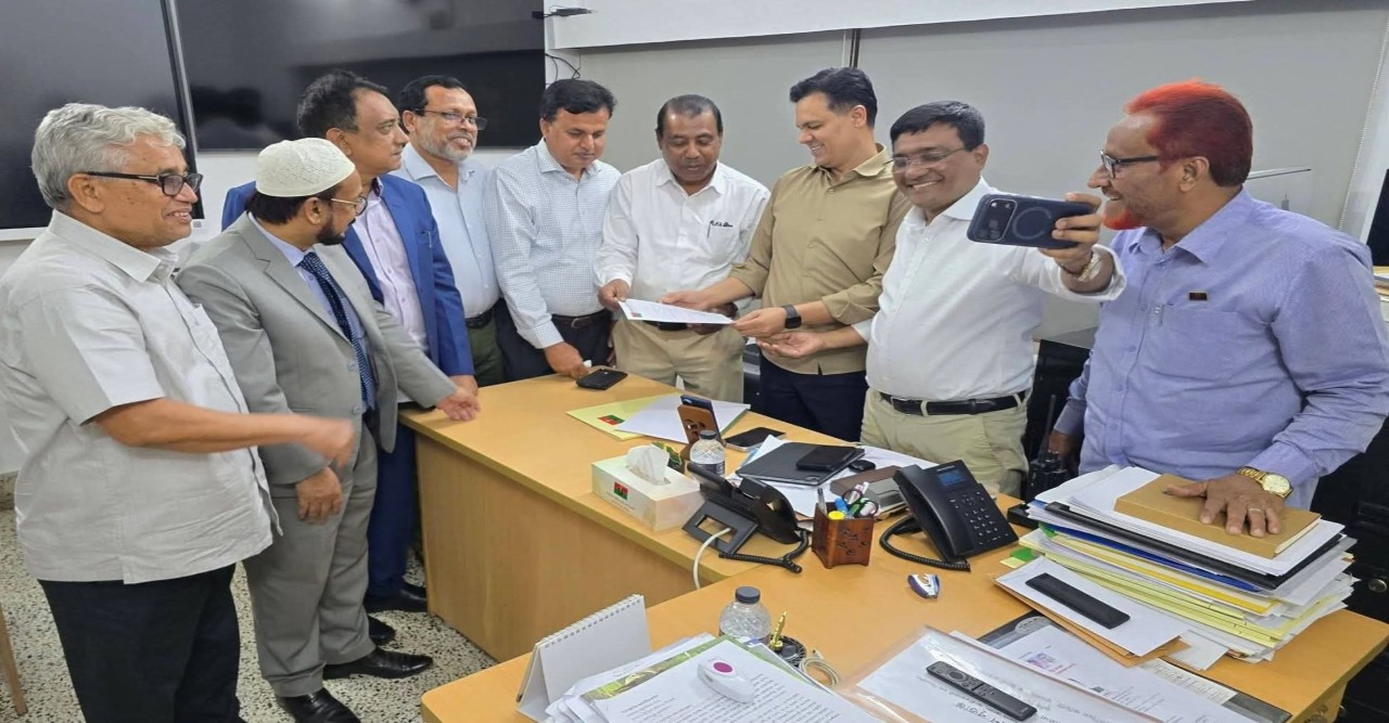 বগুড়া-৬ তারেক রহমানের ছেড়ে দেওয়া আসনে ধানের শীষের প্রার্থী রেজাউল করিম