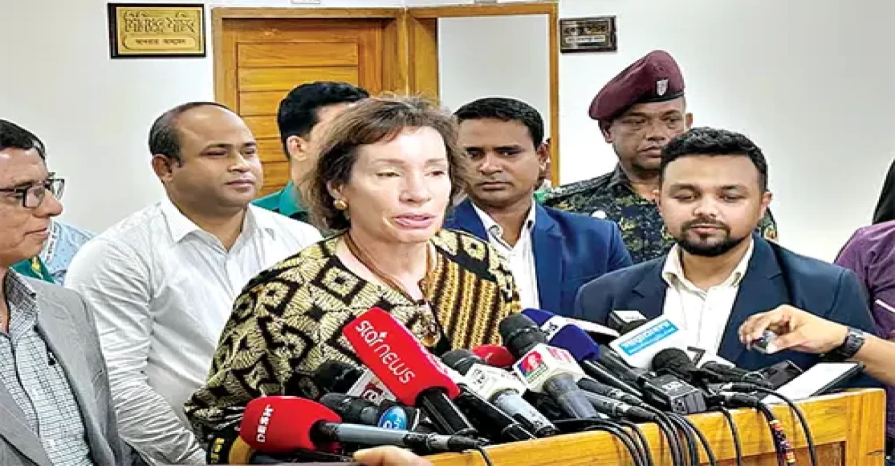 যুক্তরাষ্ট্র বাংলাদেশে নির্দিষ্ট কোনো রাজনৈতিক দলকে সমর্থন করে না