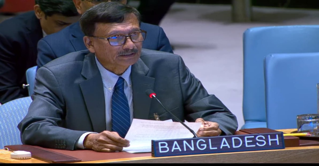 রোহিঙ্গা সংকট সমাধান না হলে তা আঞ্চলিক নিরাপত্তার জন্য হুমকি হয়ে দাঁড়াতে পারে