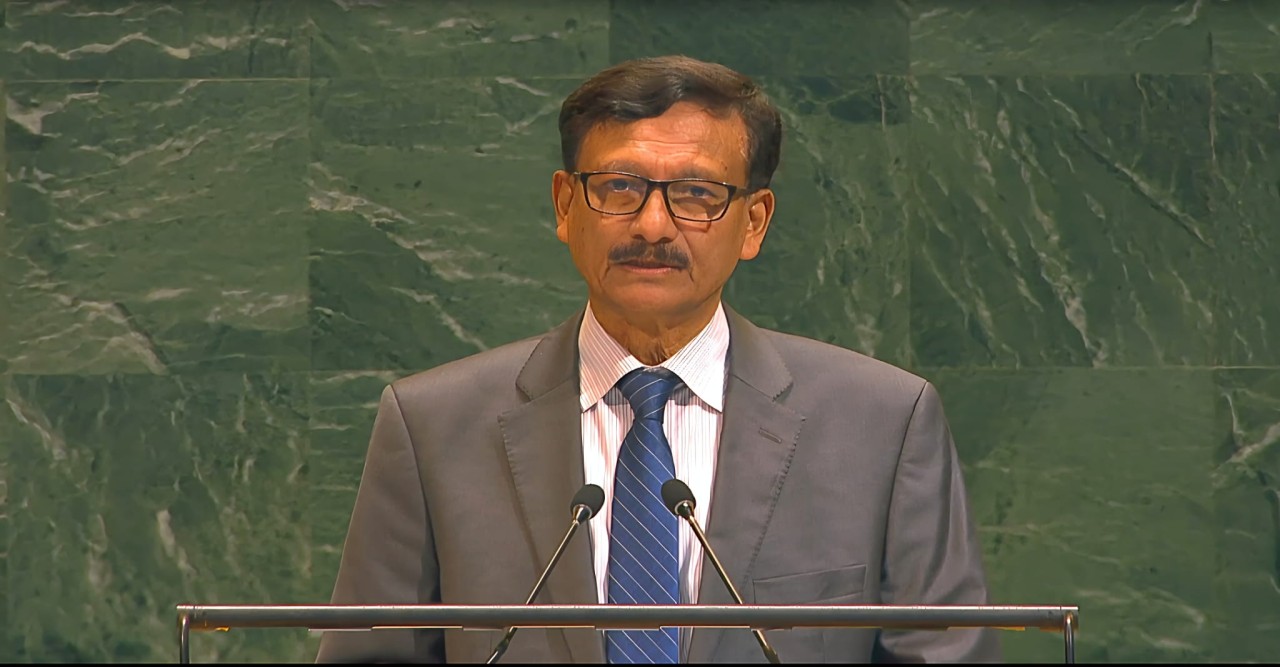 ফিলিস্তিনি জনগণকে গণহত্যা ও নিষ্ঠূরতম বর্বরতা থেকে রক্ষা করতে পররাষ্ট্র উপদেষ্টার আহ্বান