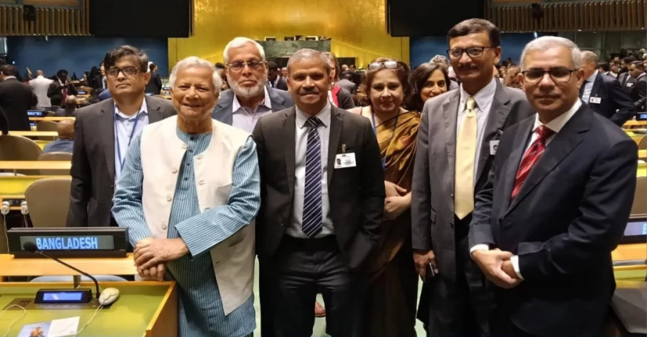 জাতিসংঘে প্রধান উপদেষ্টার সফরে ১০৪ জন, সফরসঙ্গীর বড় তালিকা নিয়ে প্রশ্ন