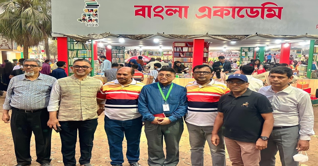 “পরানে আগ্রাবাদ” বইটির মোড়ক উন্মোচন বই মেলায়