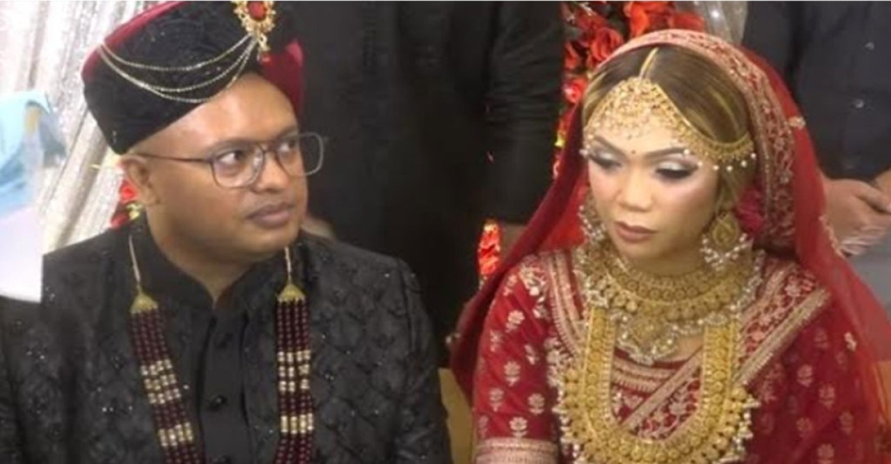 প্রেমের টানে ইন্দোনেশিয়ার তরুণী কুমিল্লায়