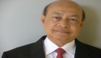 আড়াইশো বছরের বৃদ্ধ ঈগল  -  মোস্তফা সারওয়ার